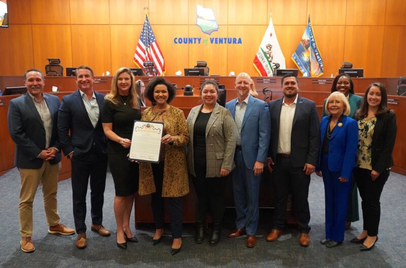 Image for the Tweet beginning: It’s 2-1-1 Day! 2-1-1 is