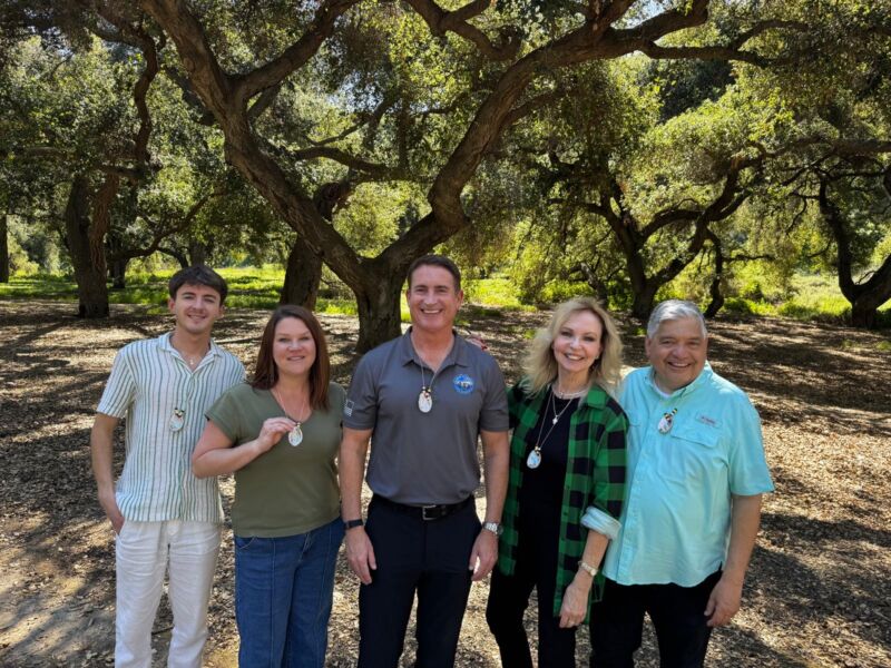 Image for the Tweet beginning: Today my team had the